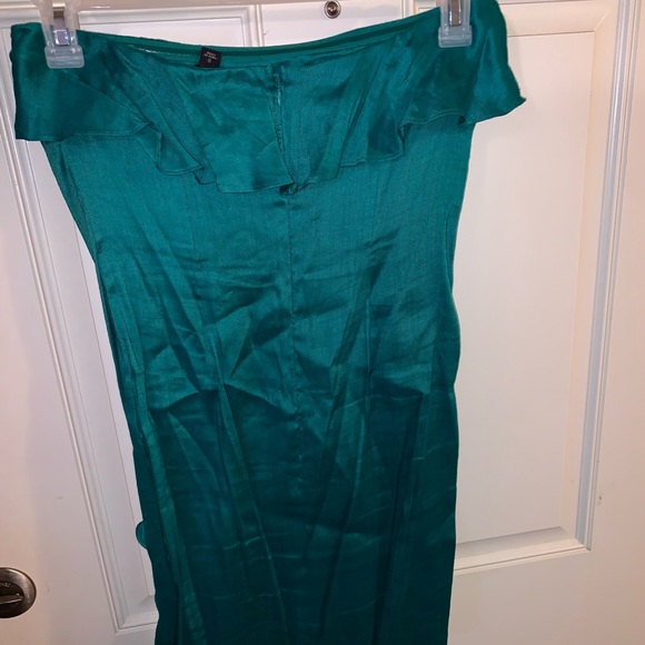 Party dress 👗 - Picture 2 of 7